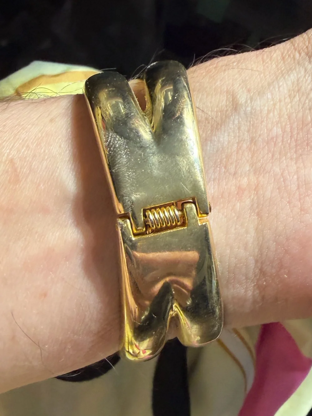 Vintage Gold Tone Craw Cuff Bracelet